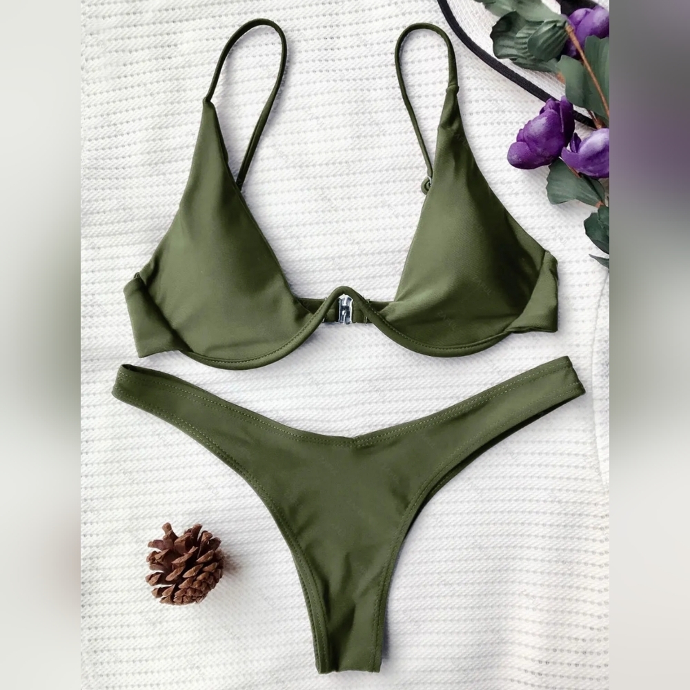 Push-up thong bikini
